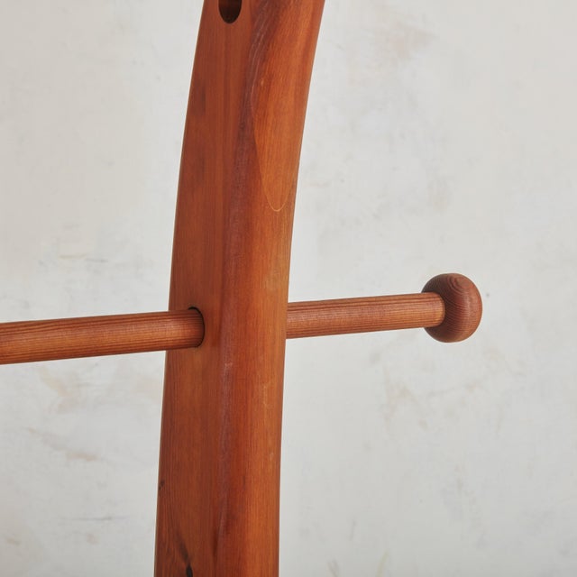 Italian Teak Wood Valet, 1960s For Sale - Image 9 of 11