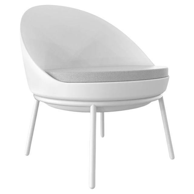 Lace White Lounge Chair with Cushion by Mowee For Sale