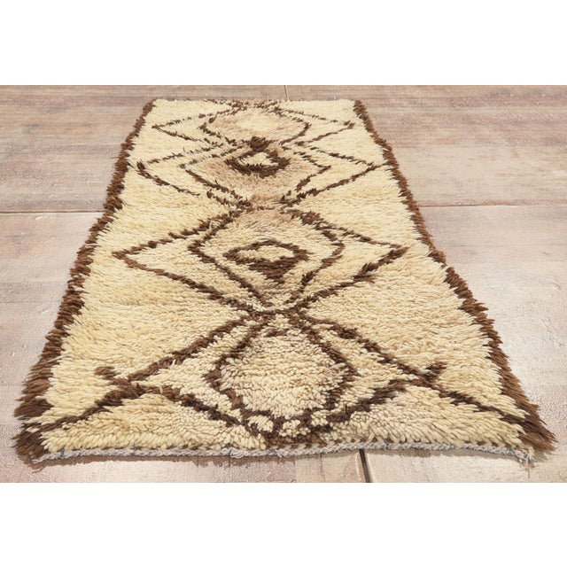 Vintage Azilal Moroccan Rug, 02'09 X 07'03 For Sale - Image 9 of 11