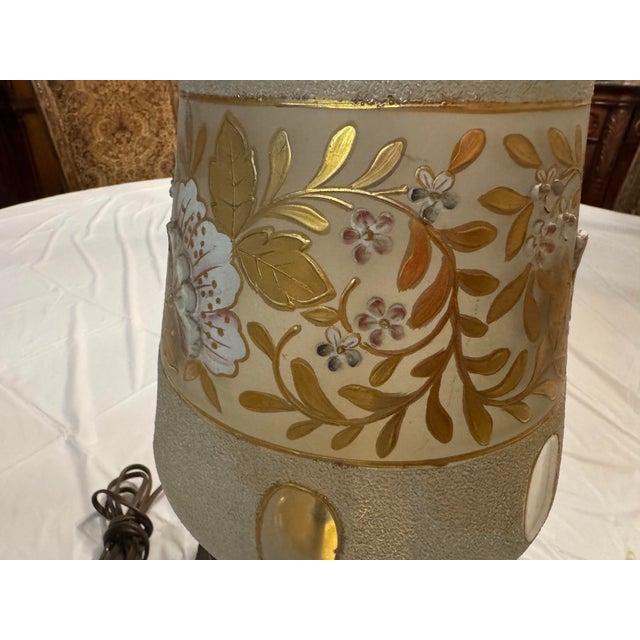 Vintage Mid-Century Modern Ceramic Table Lamp With a Textured, Fat Lava Glaze Base and Gold Floral Detailing. For Sale In Las Vegas - Image 6 of 11