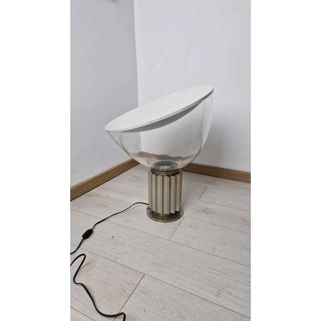 Taccia Table Lamp by Achille and Pier Giacomo Castiglioni for Flos, 1970s For Sale - Image 12 of 14