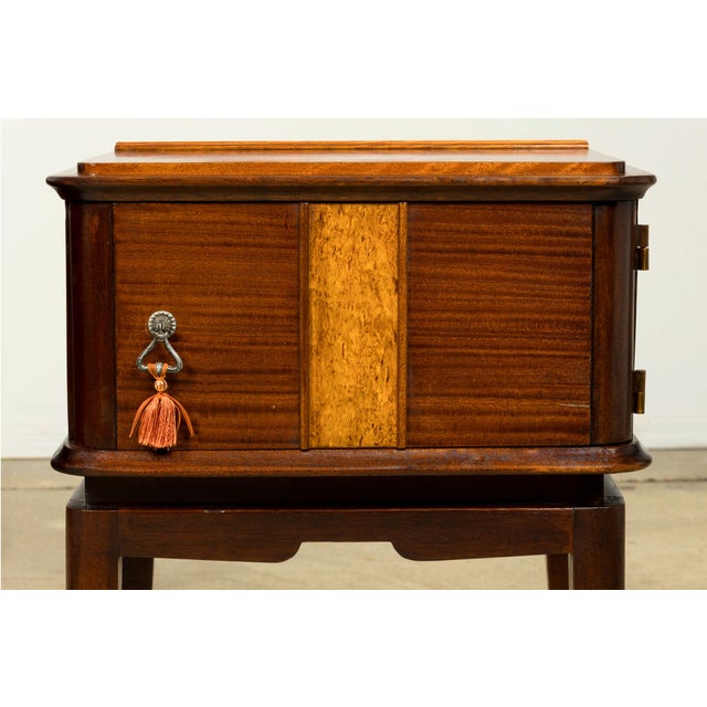 Wood Pair of French Art Deco Mahogany and Burl Wood Nightstands, 1930s For Sale - Image 7 of 17