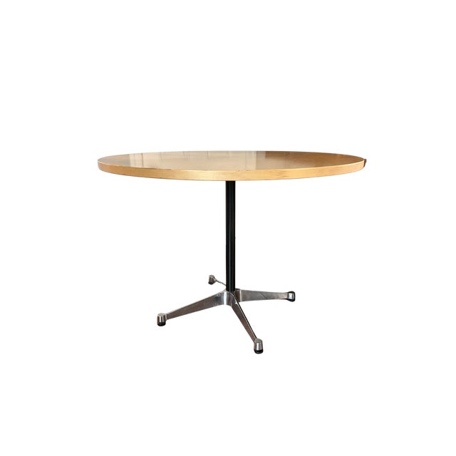 Herman Miller Eames Round Table by Charles & Ray Eames for Herman Miller – Mid-Century Modern Bistro Table With Contract Base For Sale - Image 4 of 12