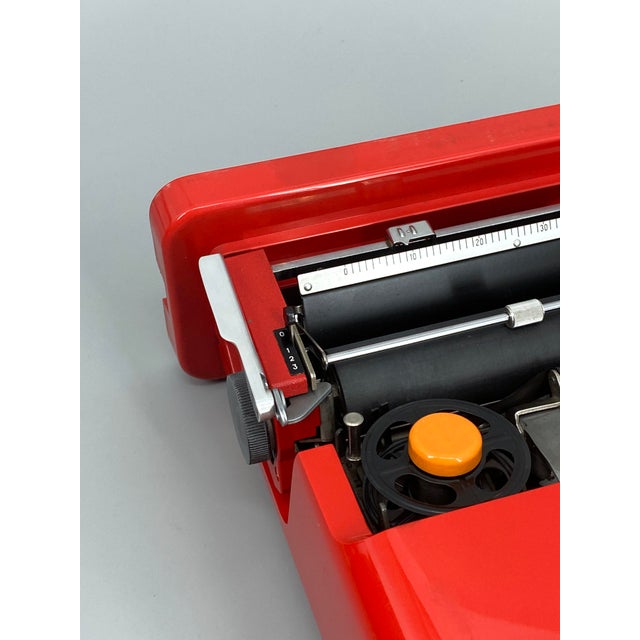 Red Valentine Typewriter by E. Sottsass and P. King for Olivetti, Italy, 1970s For Sale - Image 6 of 18