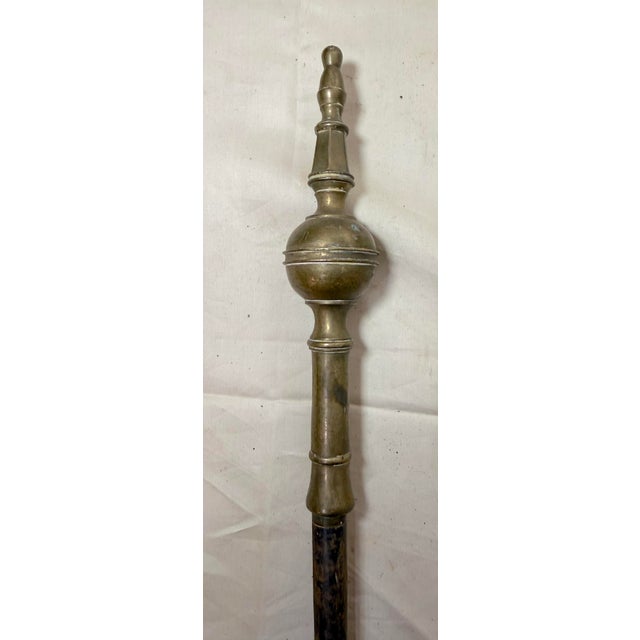 Up for sale is a rare antique 18th century wrought iron and brass English fireplace shovel. The shaft and blade are...