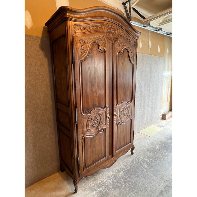 Henredon French Provincial Four Centuries Storage Armoire For Sale In Washington DC - Image 6 of 12