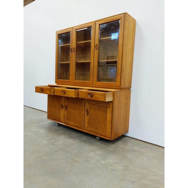 1970s Vintage Sideboard / Hutch / China Cabinet by Ercol For Sale - Image 5 of 11