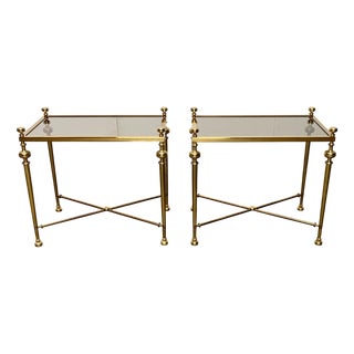 Mid-Century Neoclassical Hollywood Regency Style Brass and Glass Side or Bedside Tables attributed to Vereinigte Werkstätten, Germany, 1960s, Set of 2 For Sale