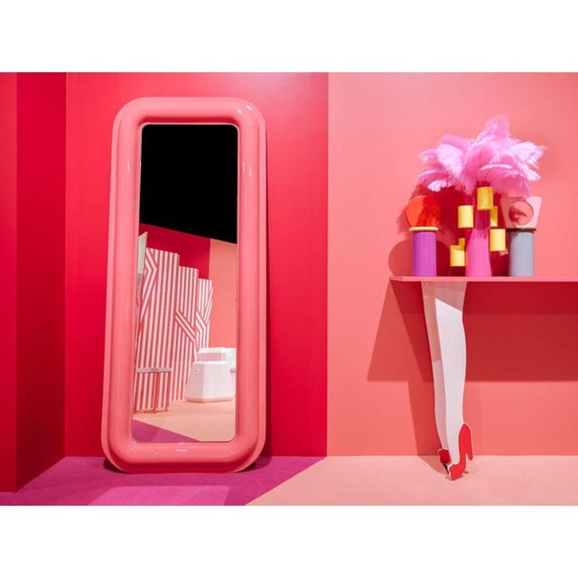 Convex Floor Mirror in Powder-Coated Aluminum by Altreforme For Sale - Image 4 of 11