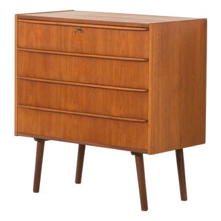 Mid-Century Modern Danish Teak Chest of Drawers, 1960s For Sale