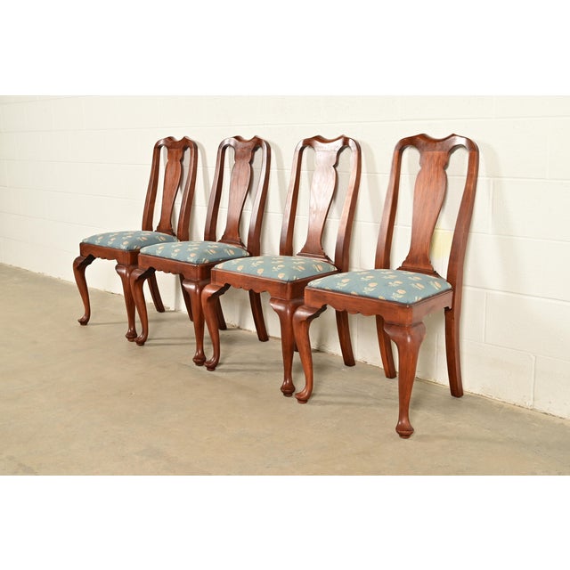 Queen Anne Henkel Harris Queen Anne Solid Cherry Wood Dining Chairs, Set of Four For Sale - Image 3 of 13