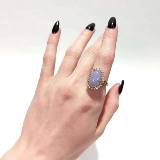Late 20th Century Vintage 14k Gold, Type a Lavender Jadeite, and Diamond Cocktail Ring For Sale - Image 5 of 12