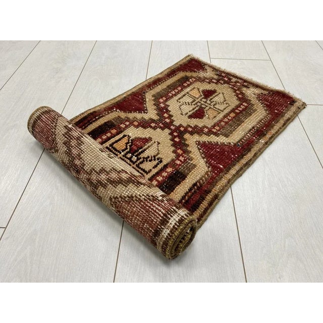 1960s Small Vintage Turkish Wool Rug, 1960s For Sale - Image 5 of 7