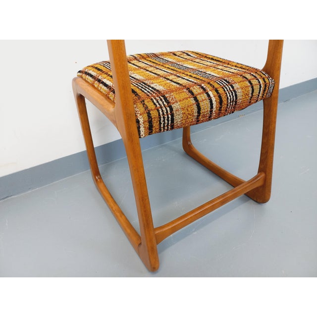 Tan Vintage Sleigh Chair in Wood and Wool Fabric from Baumann, 1970s For Sale - Image 8 of 14