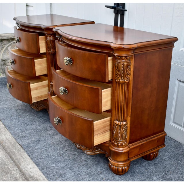 Wood Vintage Pulaski Mahogany Nightstands Edwardian Collect 3-Drawer Bachelors Pair For Sale - Image 7 of 17