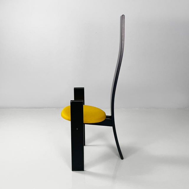 Poggi Modern Italian Black Wood and Yellow Fabric Chairs Golem attributed to Vico Magistretti for Poggi, 1970s, Set of 2 For Sale - Image 4 of 18