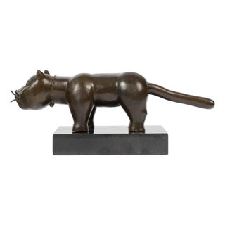 Sculpture of a Cat, 20th Century, Bronze on Marble Base For Sale
