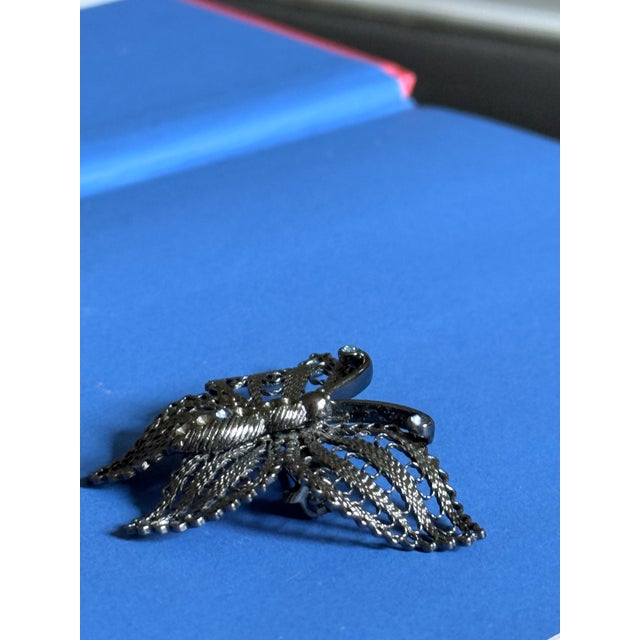 Vintage 1960s Filigree Butterfly Brooch Pin With Cannetille Style Openwork For Sale - Image 10 of 16