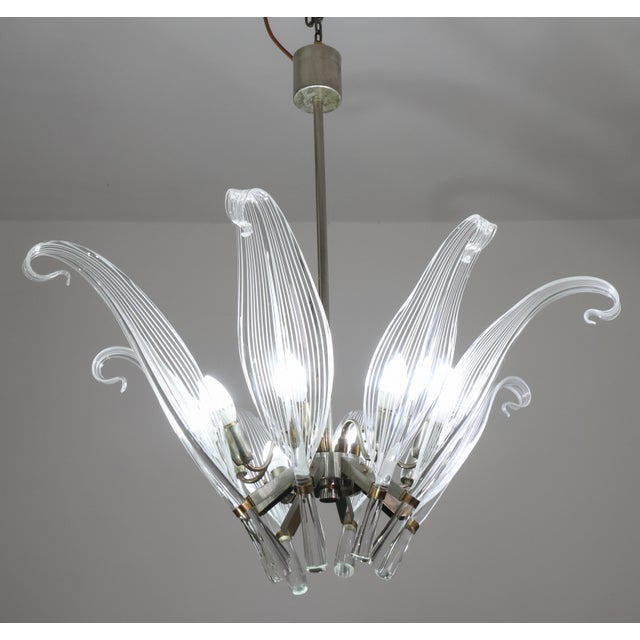 1980s Extraordinary Large Transparent Murano Glass Leaves Chandelier by Franco Luce For Sale - Image 12 of 18