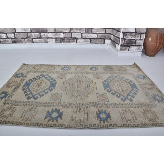 Textile 1950s Small Hoe Decor Oushak Carpet For Sale - Image 7 of 11