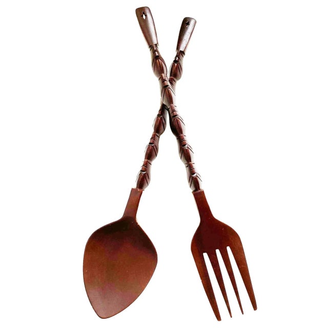 Farmhouse Vintage Wall Decor Large Wooden Fork Spoon Set- a Pair For Sale - Image 3 of 7