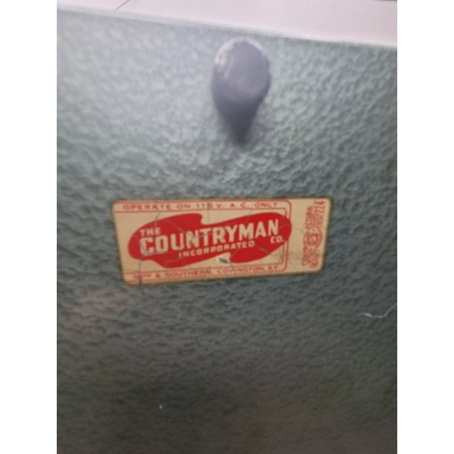 Mid 20th Century Deep South Milk Light-Up Advertising Clock by the Countryman Co. For Sale - Image 9 of 12