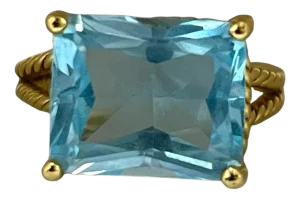 Blue Topaz Ring in Solid Yellow Gold With Rope Design Band Size 6