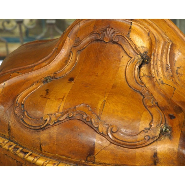 Circa 1800 Venetian Table Box in Carved Swiss Pine For Sale In Dallas - Image 6 of 18