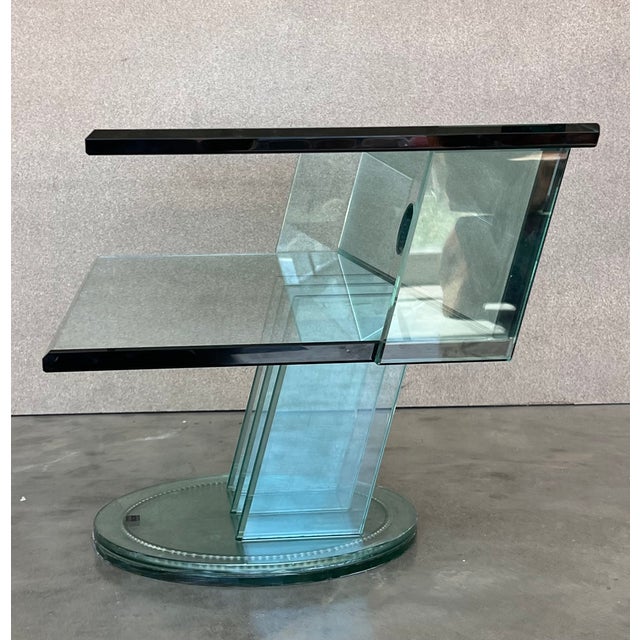 1960s Mid Century Modern Italian Glass Shelves / Mirrored Base Swivel Bar Cart For Sale - Image 5 of 7