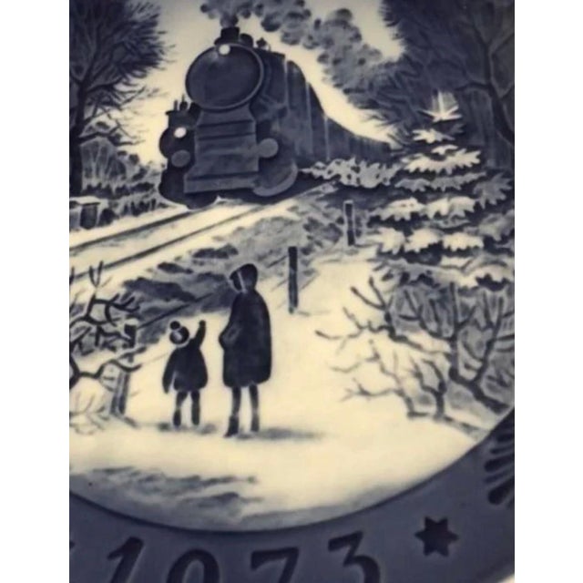 Royal Copenhagan 1973 Going Home for Christmas Royal Copenhagen Porcelain 7” Plate For Sale - Image 4 of 9