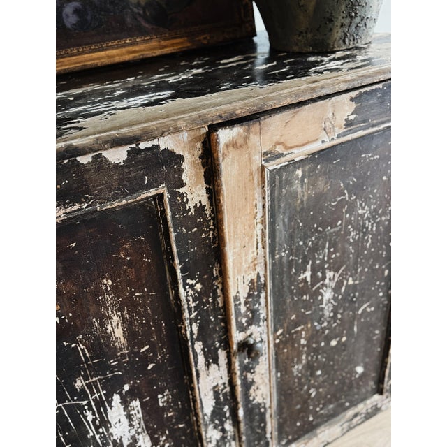 English Large Antique English Chippy Painted Black Pine Cupboard For Sale - Image 3 of 7