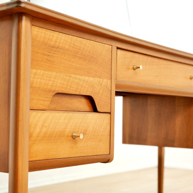1970s Mid Century Vanity Dresser by A. Younger LTD For Sale - Image 9 of 10