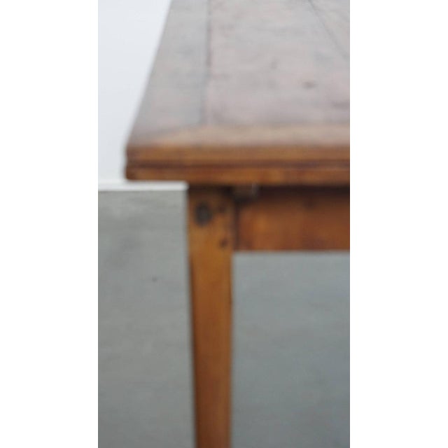 Antique English Extendable Dining Table in Elm and Cherrywood For Sale - Image 11 of 18