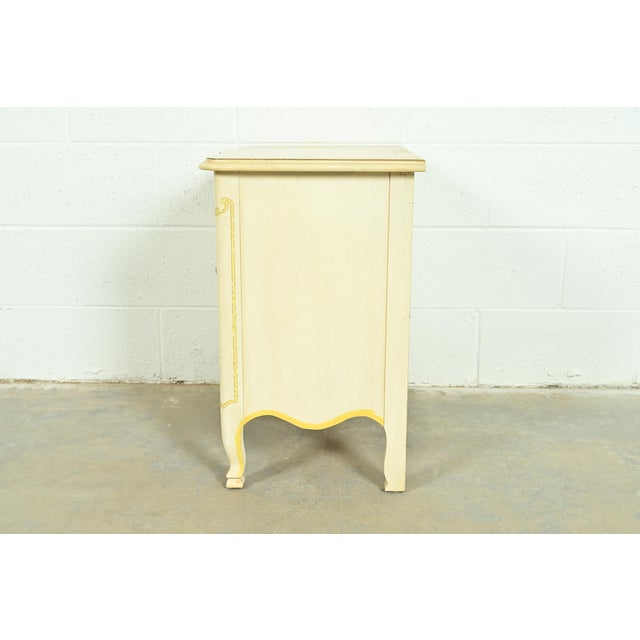 Drexel Heritage French Provincial Louis XV Cream Lacquered Paint-Decorated Nightstand, 1970s For Sale - Image 10 of 12