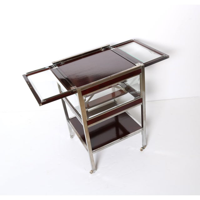 Mid 20th Century Lawyers Coffin - Bar Cabinet, with retractable shelf. For Sale In New York - Image 6 of 7