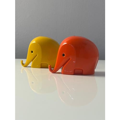 Drumbo Money Box in Yellow and Red by Luigi Colani for Dresdner Bank, Set of 2 For Sale - Image 11 of 11