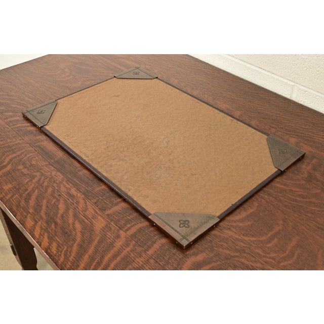 Art Deco Roycroft Arts & Crafts Hammered Copper Quatrefoil Blotter Corners With Desk Blotter For Sale - Image 3 of 11