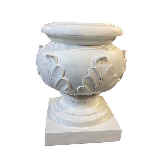 Pair of Vintage Neoclassical-Style Cast Resin Cache Pots For Sale In West Palm - Image 6 of 12