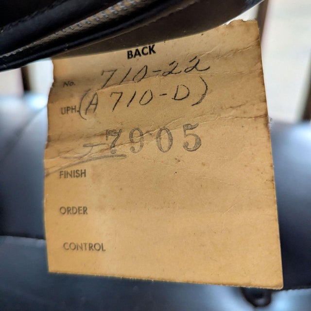 Vintage Heywood-Wakefield Mid Century Modern Black Leather Lounge Chair & Ottoman For Sale - Image 14 of 18