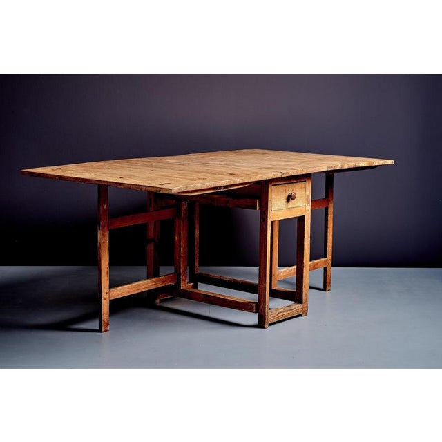 Rustic Pine Slagbord with Two Folding Leaves, Sweden, 1900s For Sale - Image 4 of 16