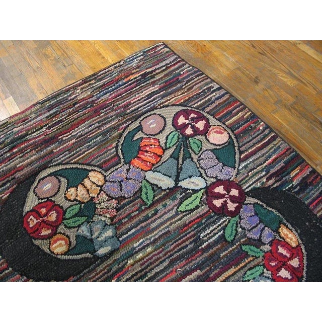 Folk Art Early 20th Century American Hooked Rug ( 9'1" x 12'3" - 277 x 373 ) For Sale - Image 3 of 5