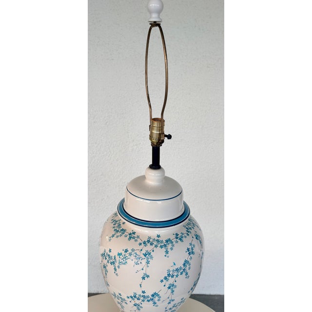 Blue Mid 20th Century Light Blue Floral Chinoiserie Ginger Jar Lamp For Sale - Image 8 of 16