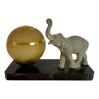 French Art Deco Table Lamp with Elephant Sculpture, 1930s For Sale