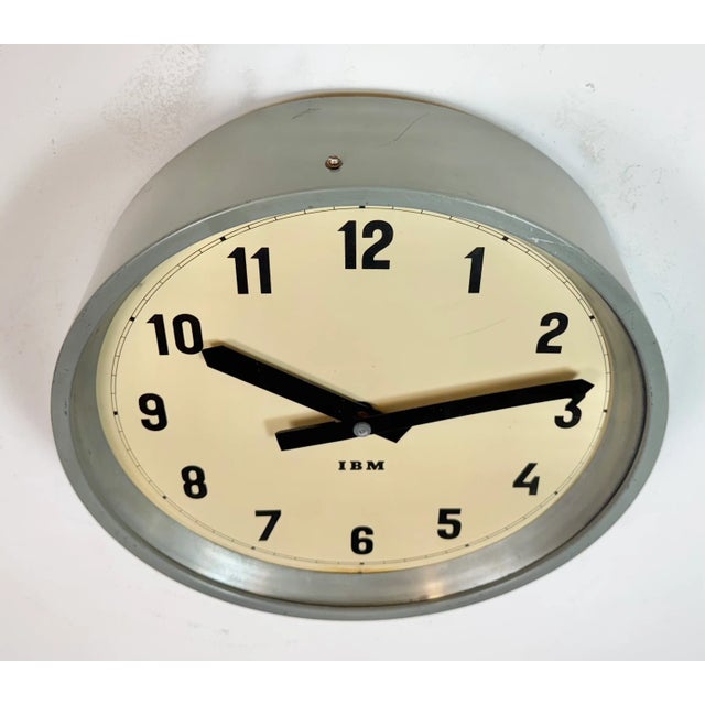 Industrial Grey Factory Wall Clock from IBM, 1950s For Sale - Image 4 of 17