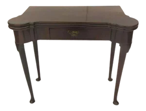 English Mahogany Queen Anne Pad Foot Table