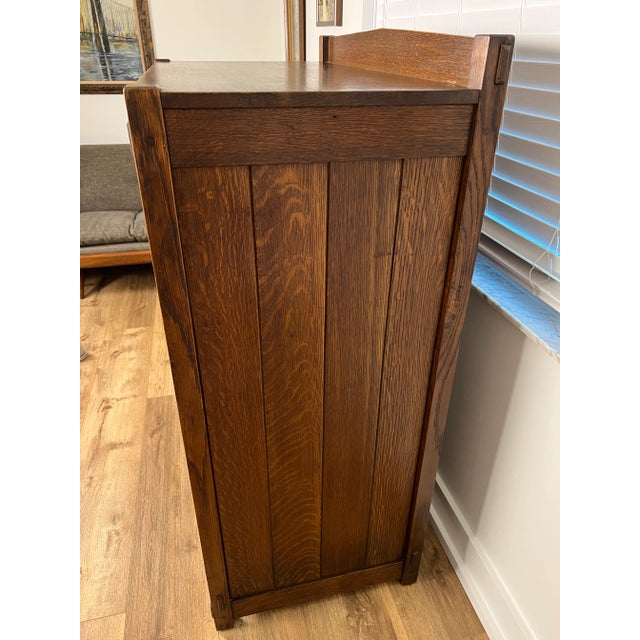 Arts & Crafts 1910s Gustav Stickley Chest #627 For Sale - Image 3 of 10