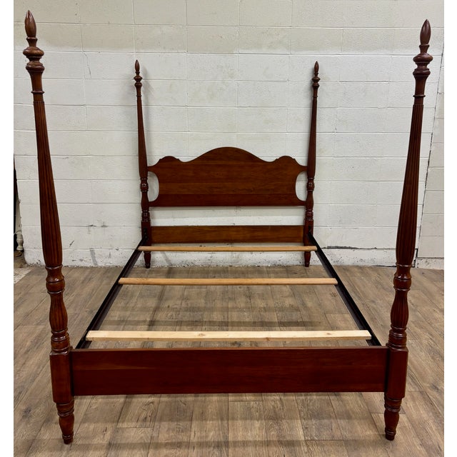 Late 20th Century Vintage Statton Trutype Americana Full Size Chippendale Low Poster Bed For Sale - Image 5 of 11