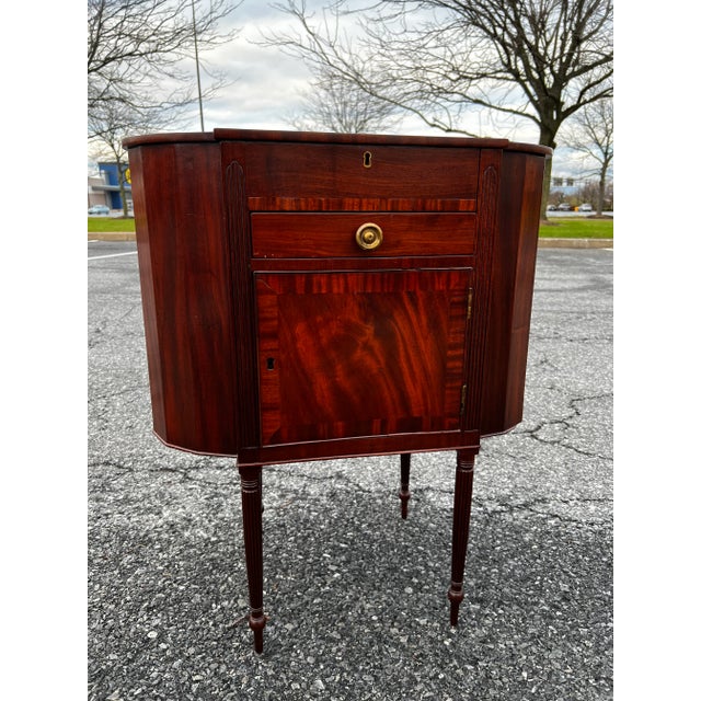 Antique Sheraton Astragal Sewing Stand Table, Philadelphia, Circa 1810s For Sale - Image 13 of 13