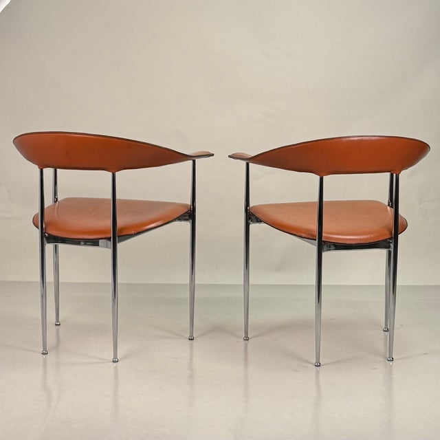Animal Skin Pair of Vintage Cognac Leather P40 Chairs by Vegni & Gualtierotti for Fasem For Sale - Image 7 of 12