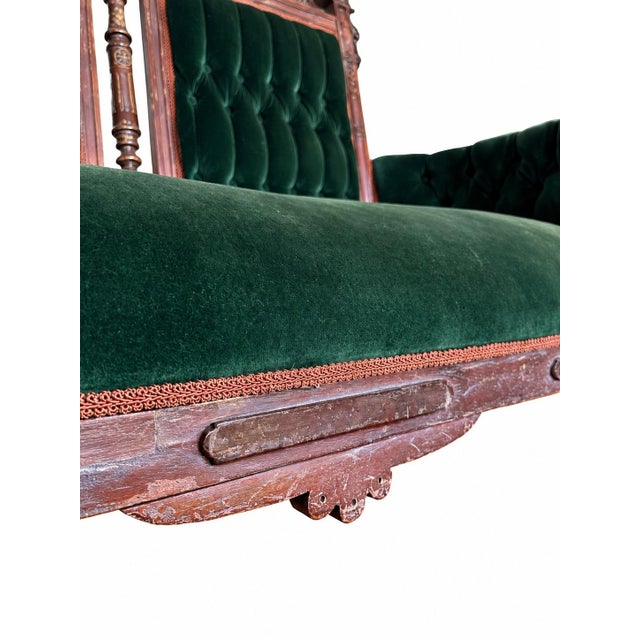 19th Century Antique Victorian Eastlake Settee, Carved Walnut With Tufted Emerald Green Velvet, Gothic Crest For Sale In Oklahoma City - Image 6 of 8